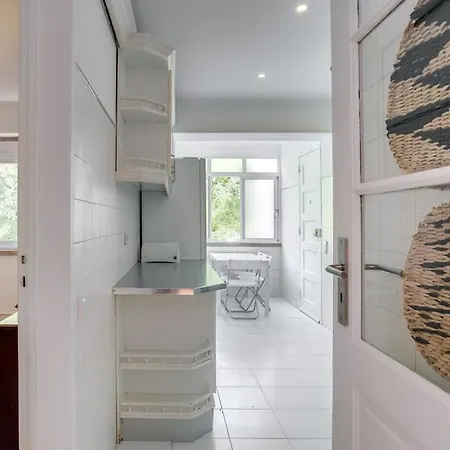 Lägenhet Spacious Tailor Made Flat In Areeiro