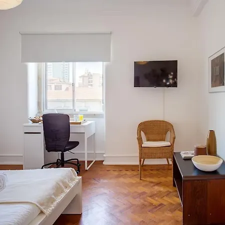 Apartamento Spacious Tailor Made Flat In Areeiro *