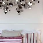 Spacious Tailor Made Flat In Areeiro Lisboa