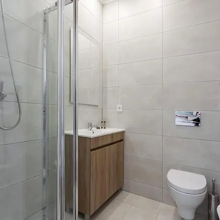 Spacious Tailor Made Flat In Areeiro * Lissabon